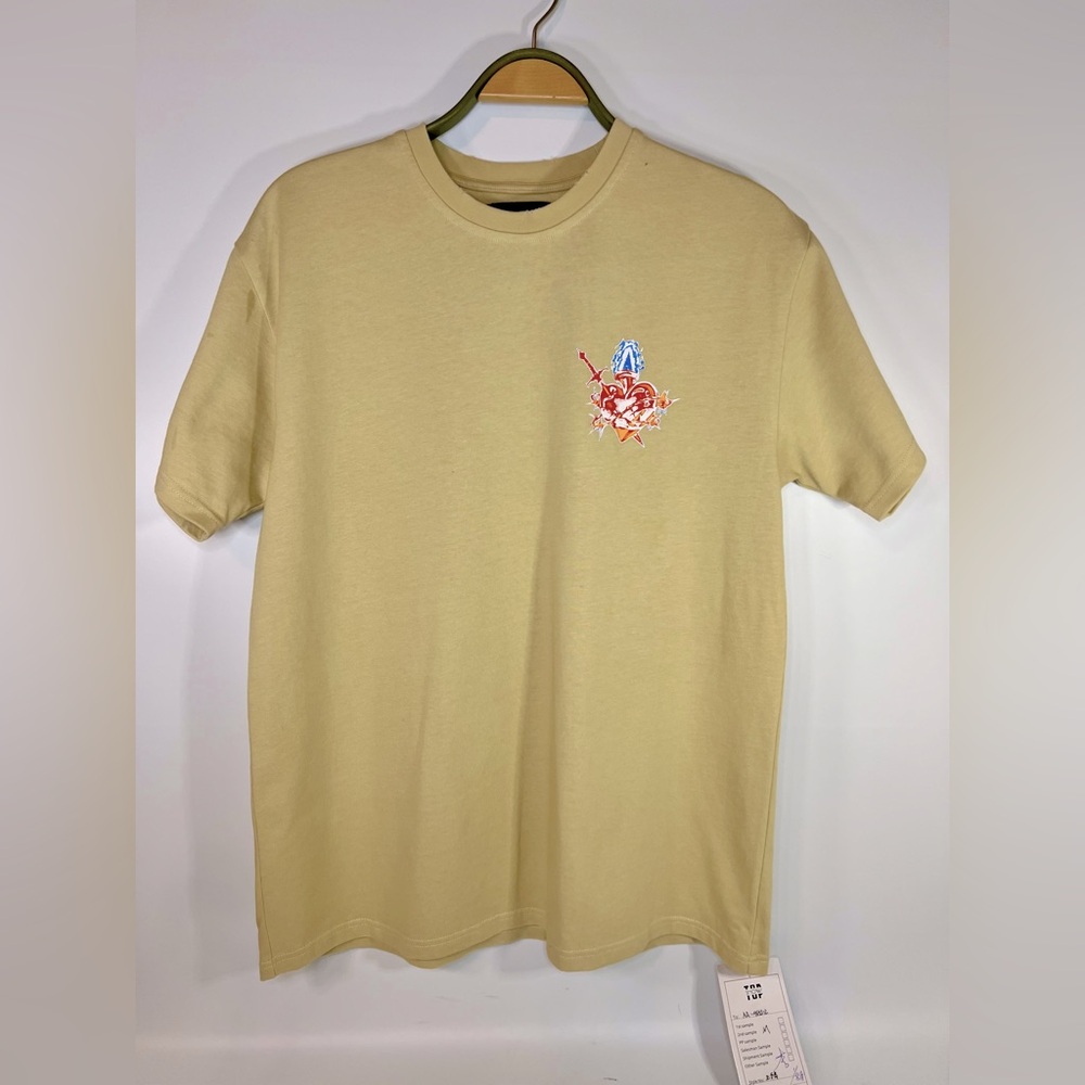 Retrovert Manufacturer Sample Graphic T-Shirt Super Rare!!! Size Medium